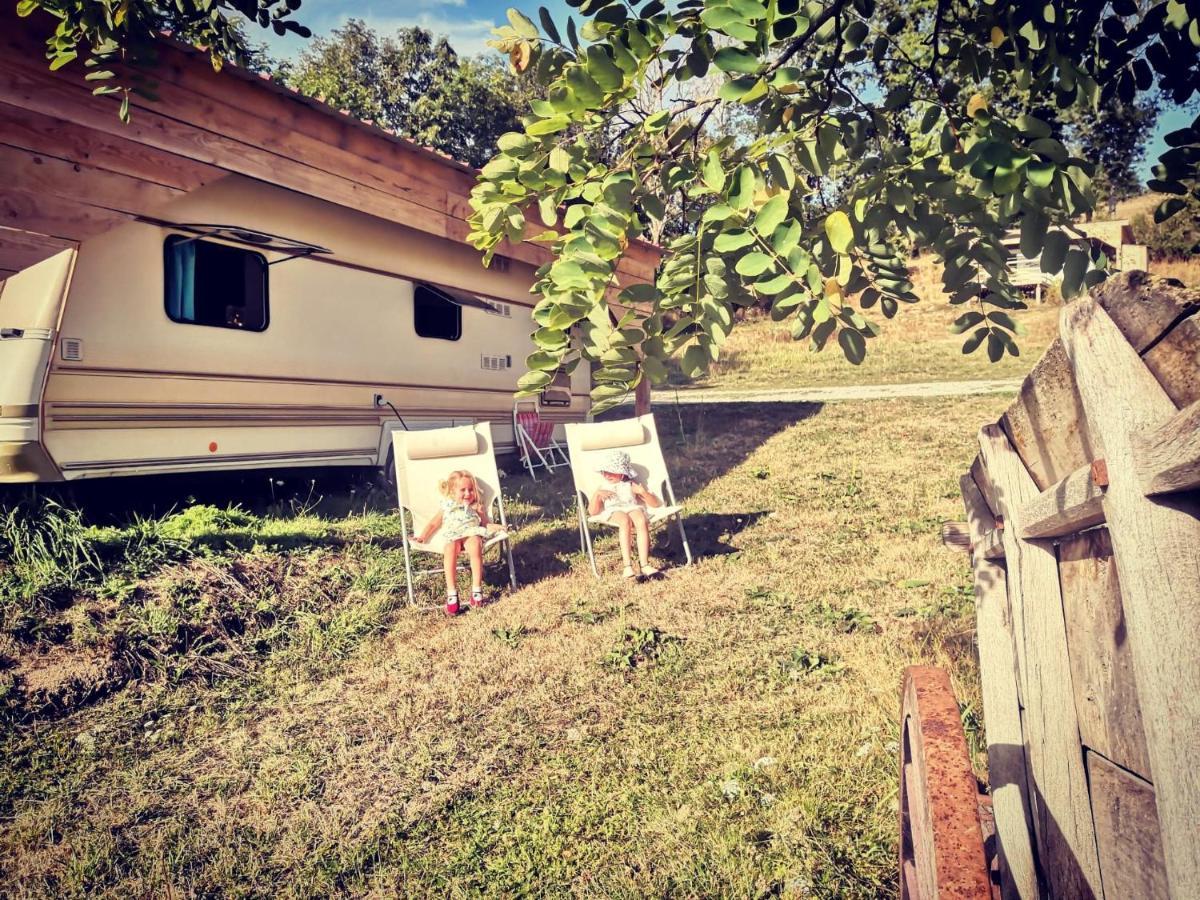 Caradjango , Caravane Chauffee Et Climatisee Lupersat Zewnętrze zdjęcie